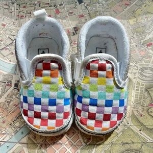 Vans Rainbow Checkerboard Crib Shoes 🌈